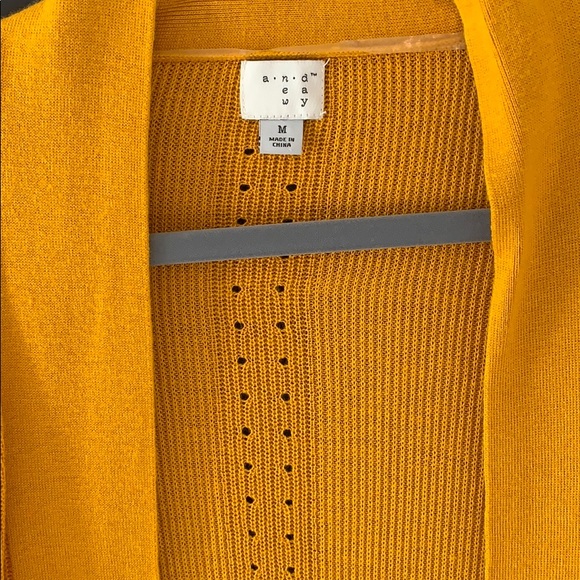 Cardigan - Picture 2 of 2